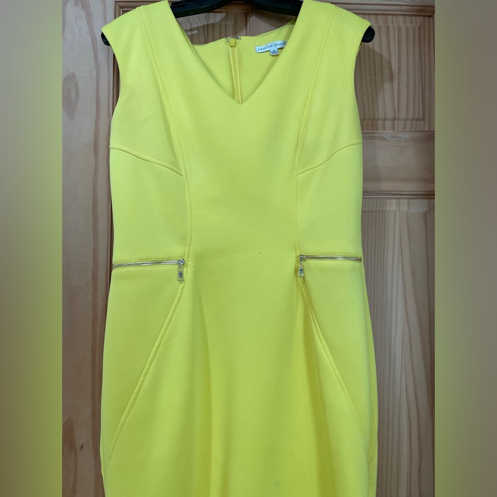 Sandra Darren Yellow Size 6 Dress